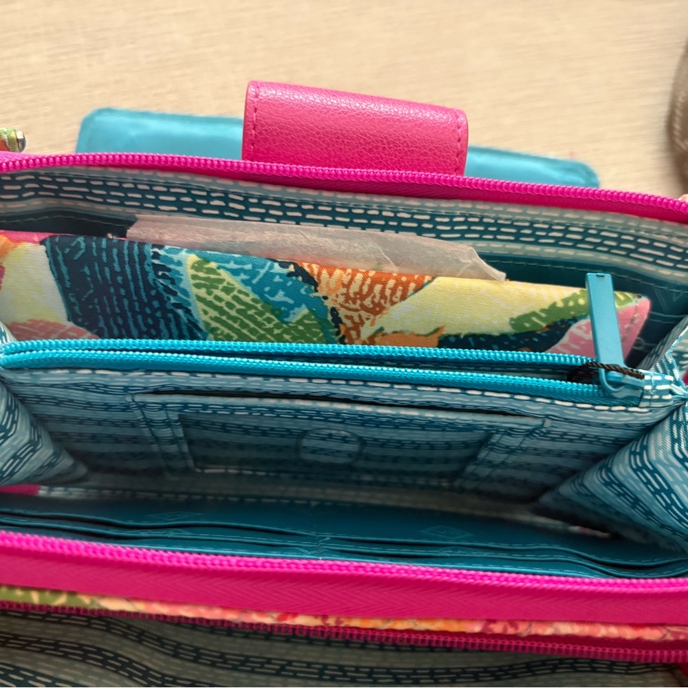 Vera Bradley Multicolor Floral Quilted Wristlet - Picture 11 of 14